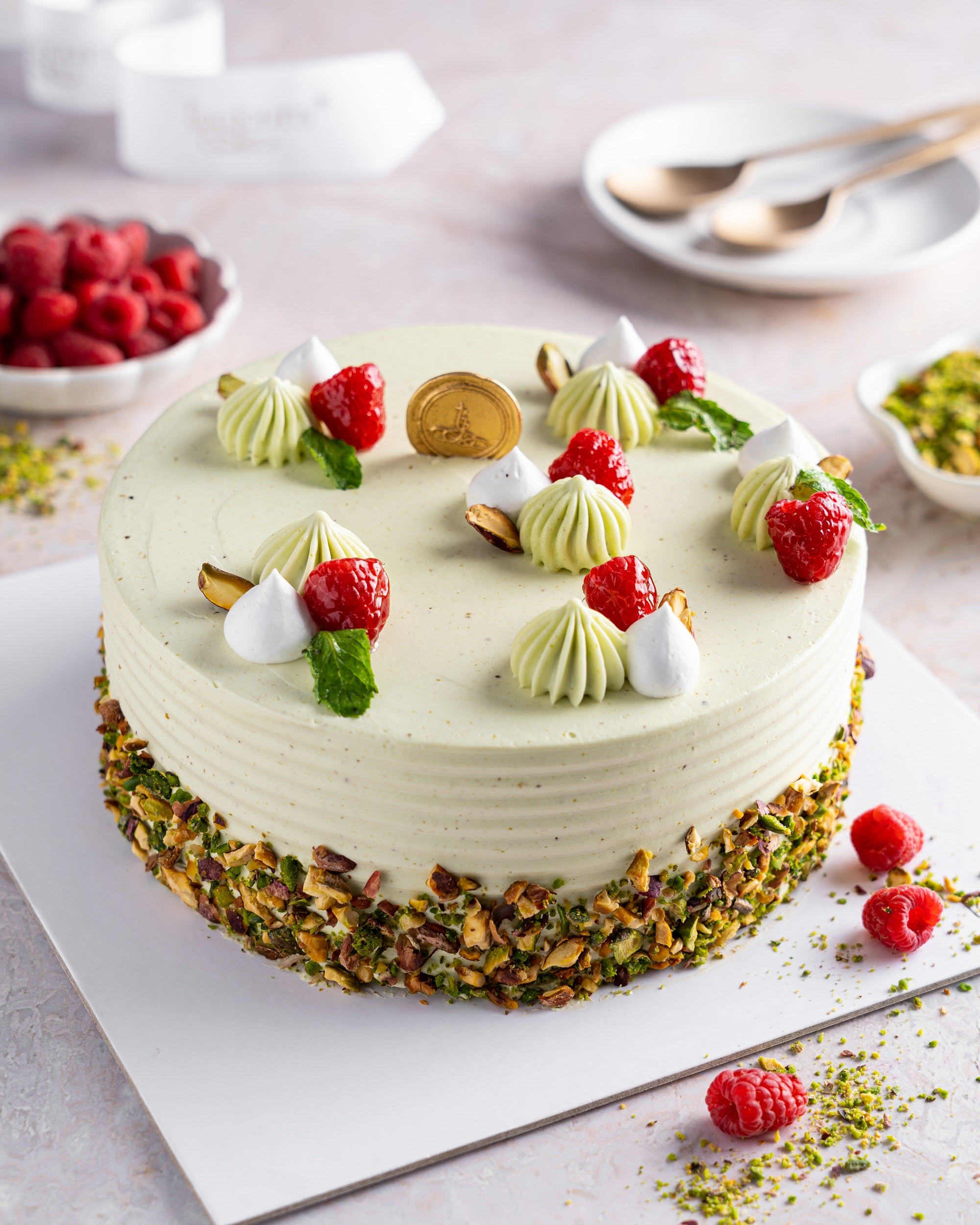 Pistachio &amp; Raspberry Cake