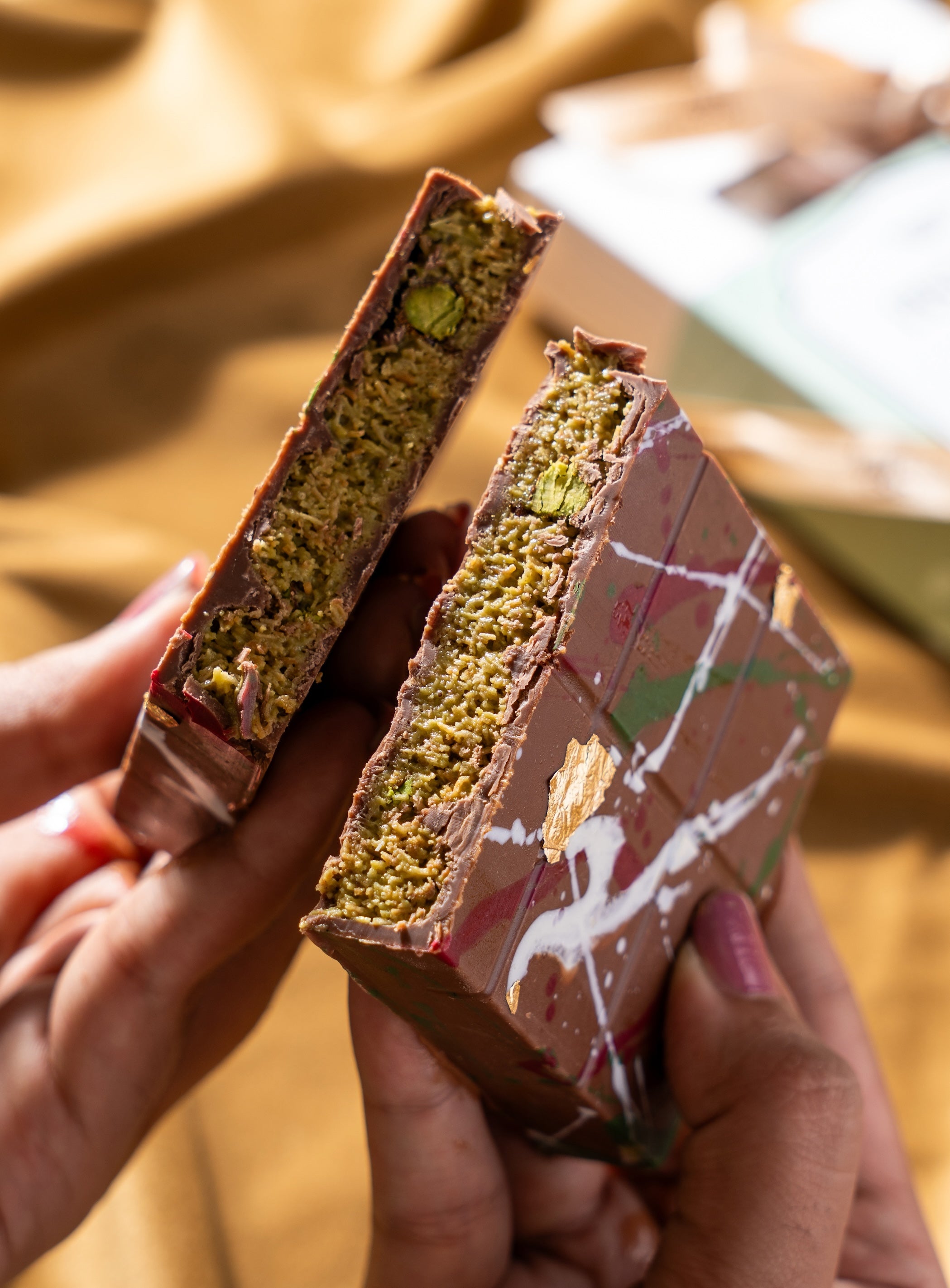 ARTISAN CHOCOLATE BAR