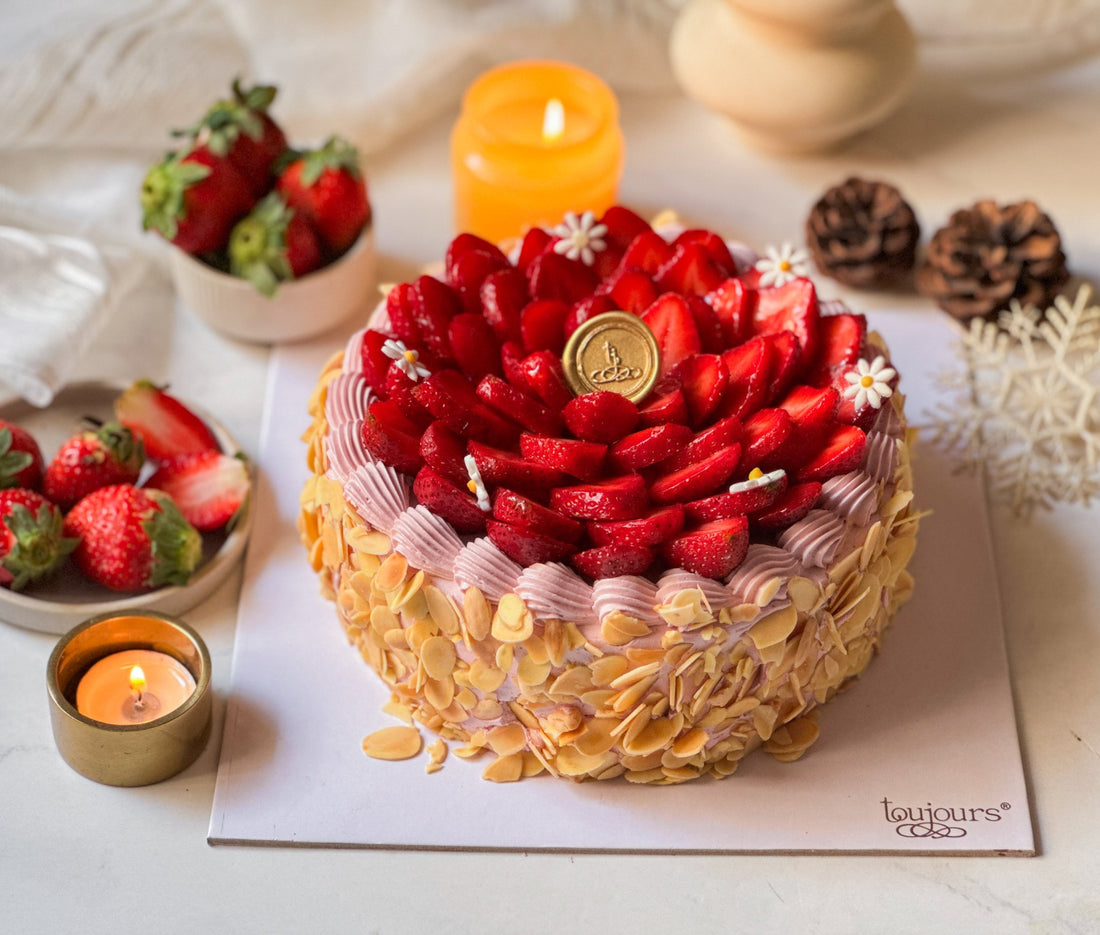 Fresh Cream Strawberry Cake