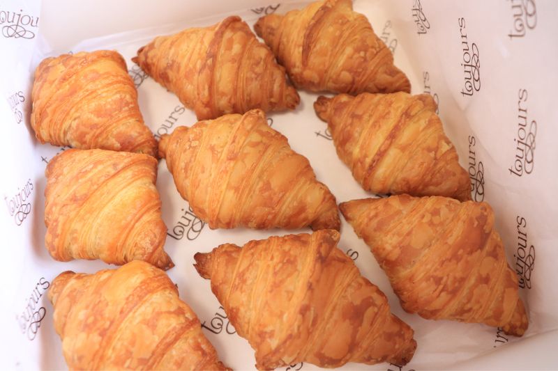 Mini Butter Croissants (Box of 12)